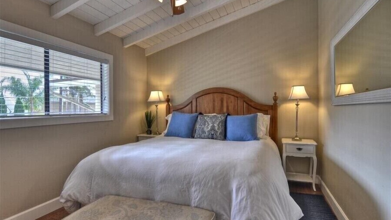 Photo of Bedroom in Corona del Mar