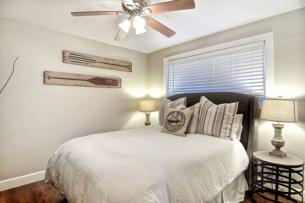 Photo of Bedroom in Corona del Mar