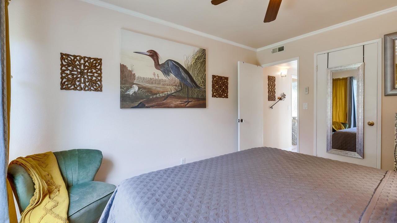 Photo of Bedroom in Orange