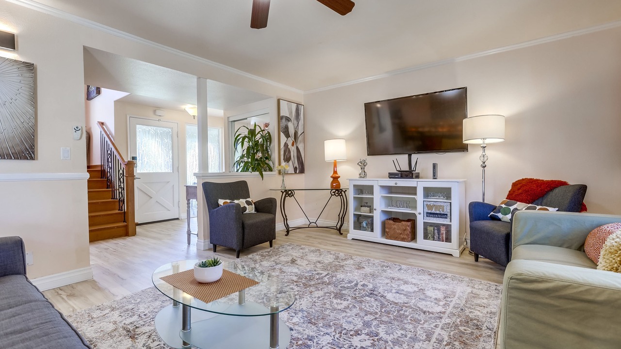 Photo of Livingroom in Orange