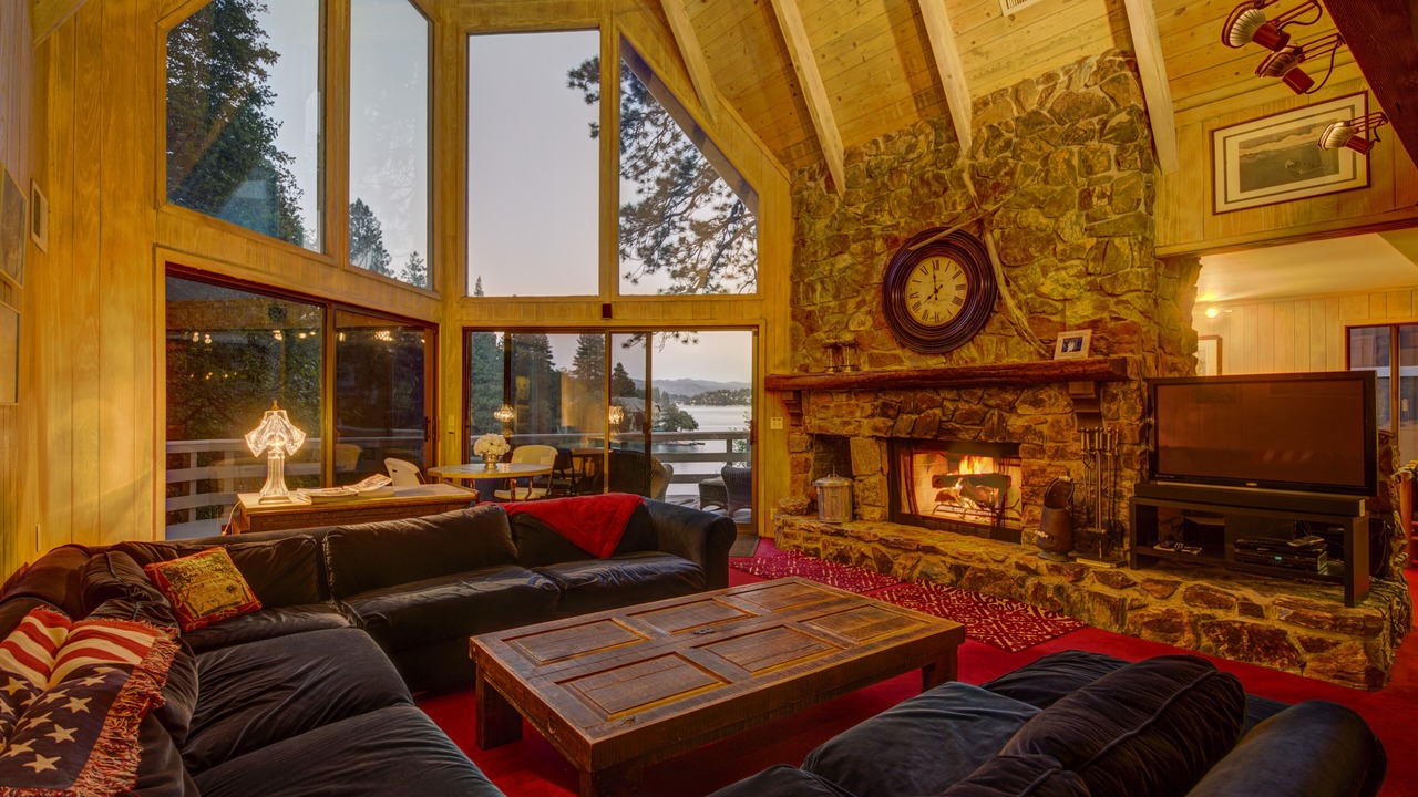 Photo of Bedroom in Blue Jay