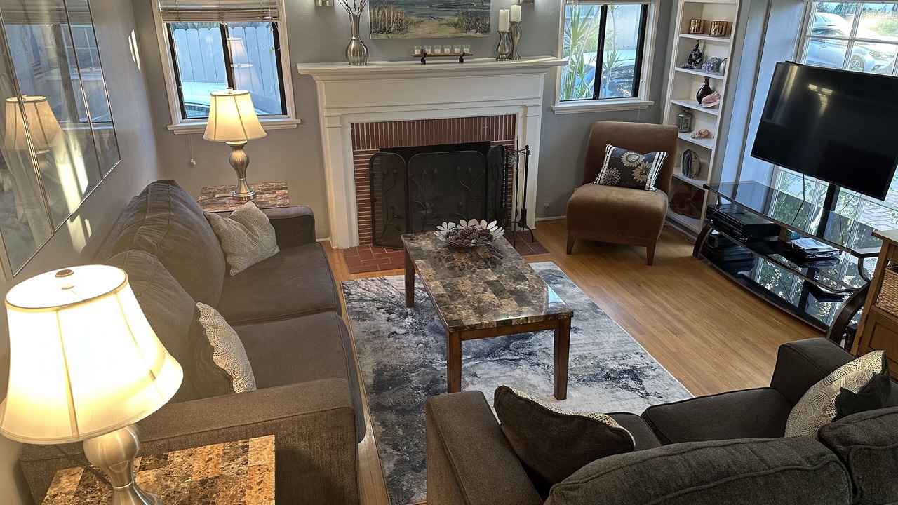 Photo of Livingroom in Cal Heights