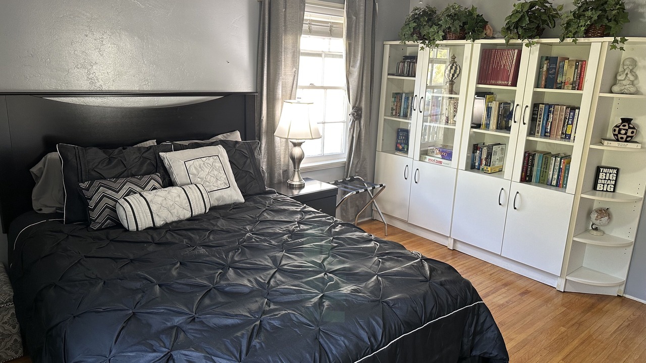 Photo of Bedroom in Cal Heights