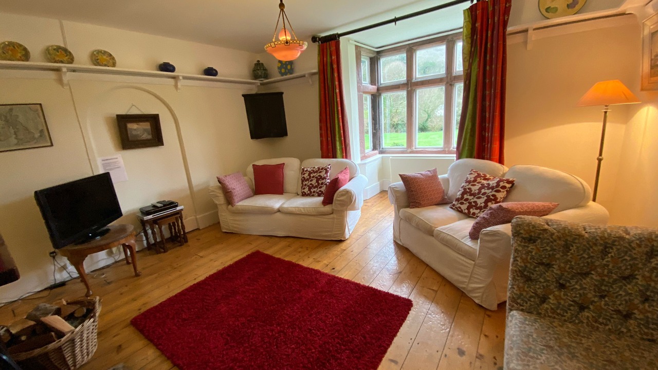 Photo of Livingroom in Lee