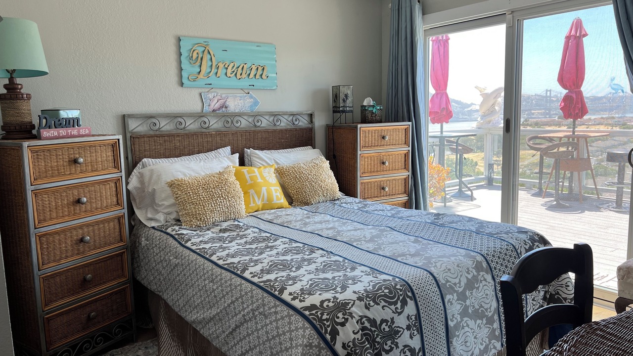 Photo of Bedroom in Vallejo
