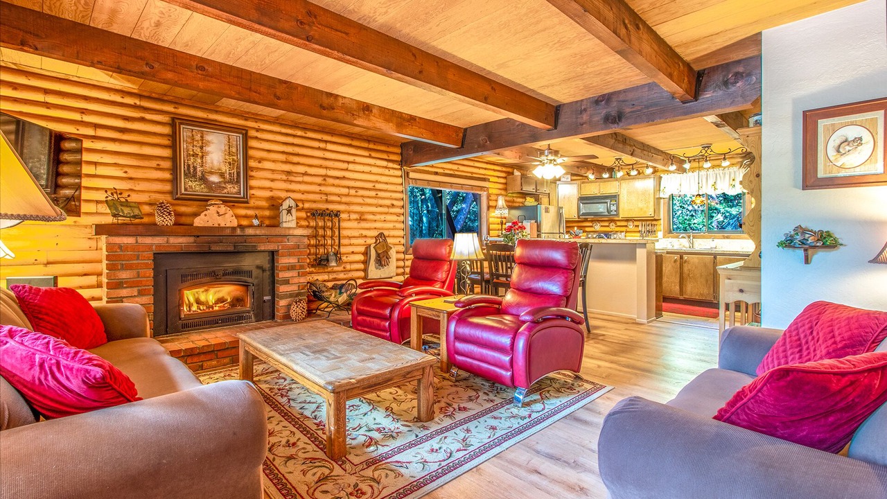 Photo of Bedroom in Idyllwild