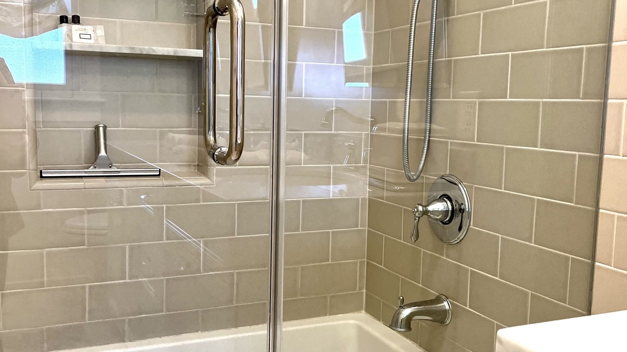 Photo of Bathroom in Mission Hills