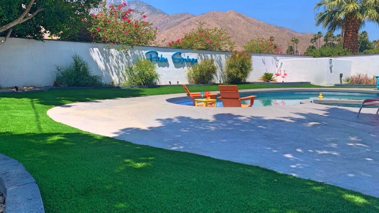 Photo of Outdoor in Racquet Club West