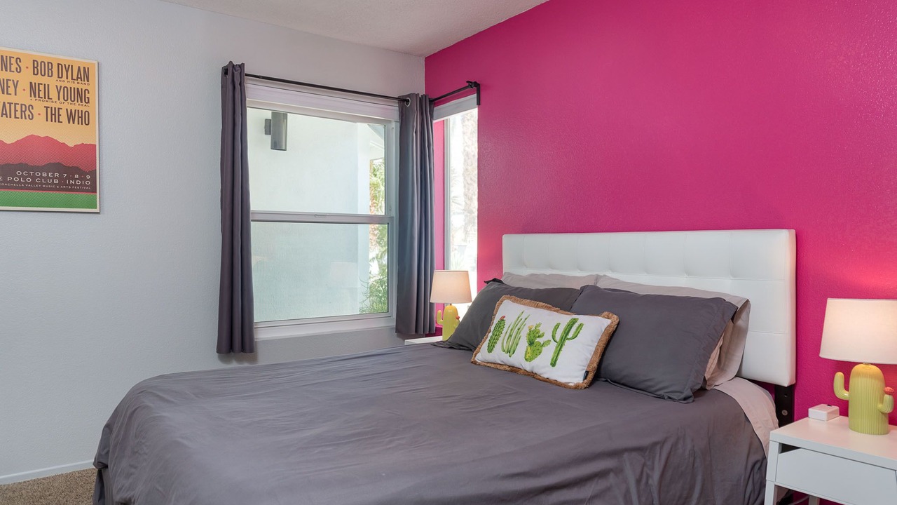 Photo of Bedroom in Racquet Club West