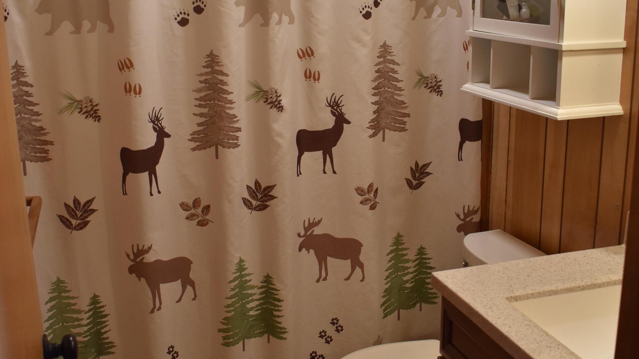 Photo of Bathroom in Groveland