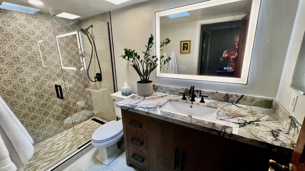 Photo of Bathroom in The Morrison