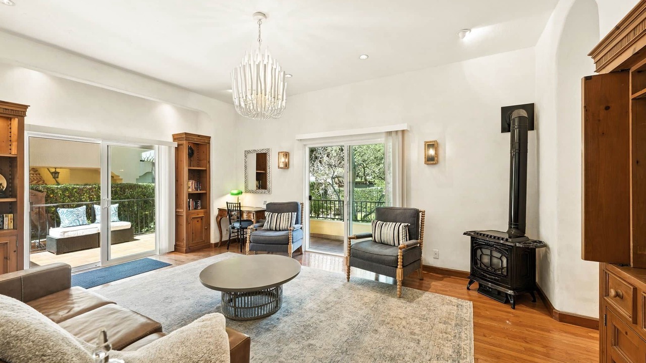 Photo of Livingroom in West Beach