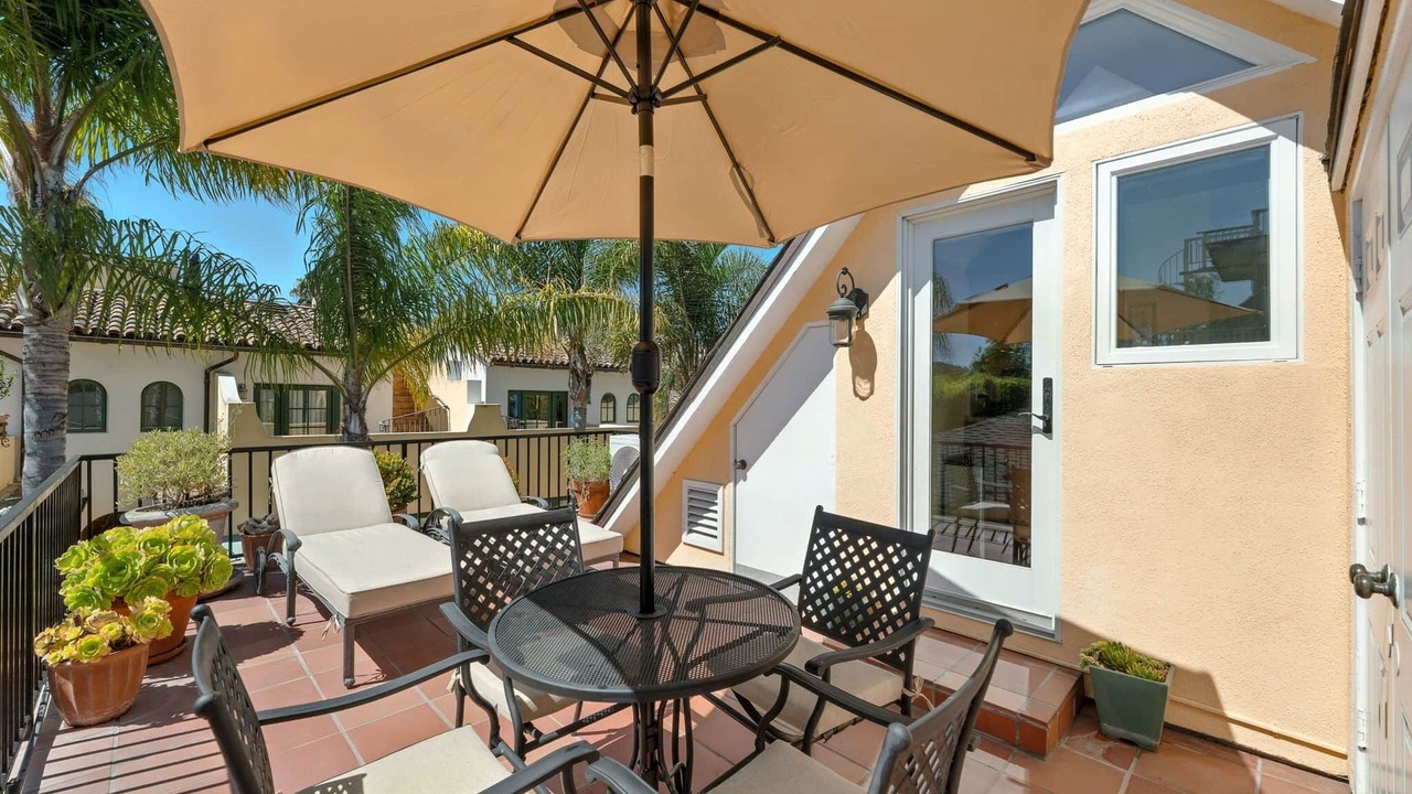 Photo of Outdoor in West Beach