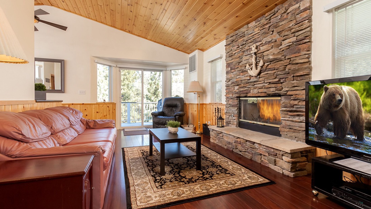 Photo of Bedroom in Big Bear Lake
