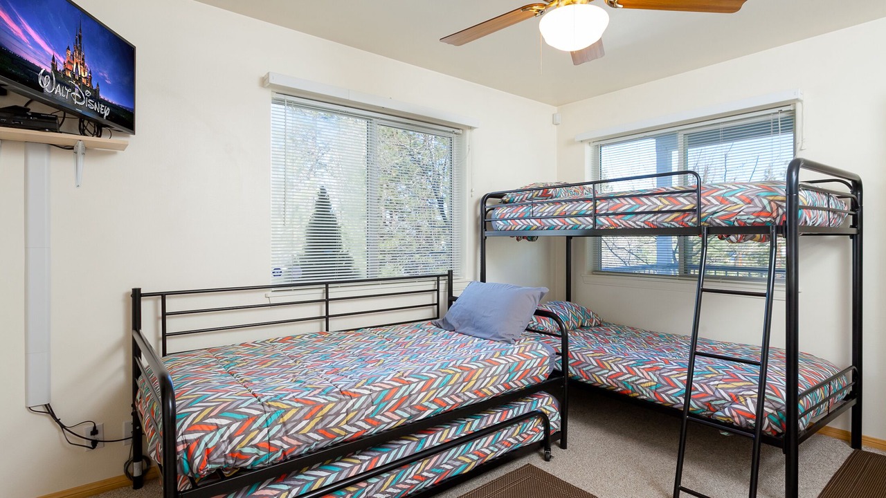 Photo of Bedroom in Big Bear Lake