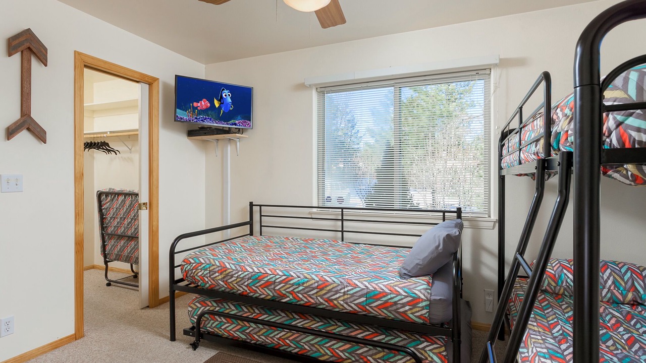 Photo of Bedroom in Big Bear Lake