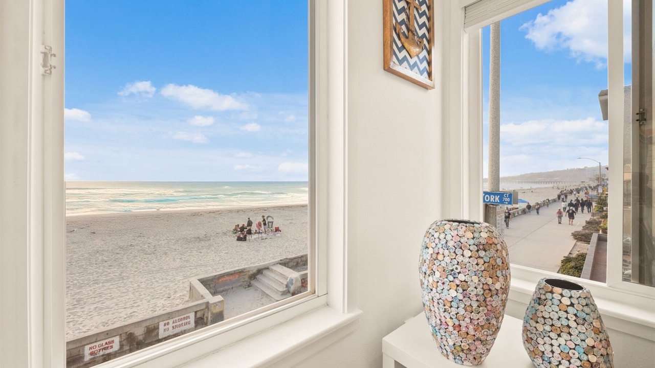 Photo of Bedroom in Mission Beach