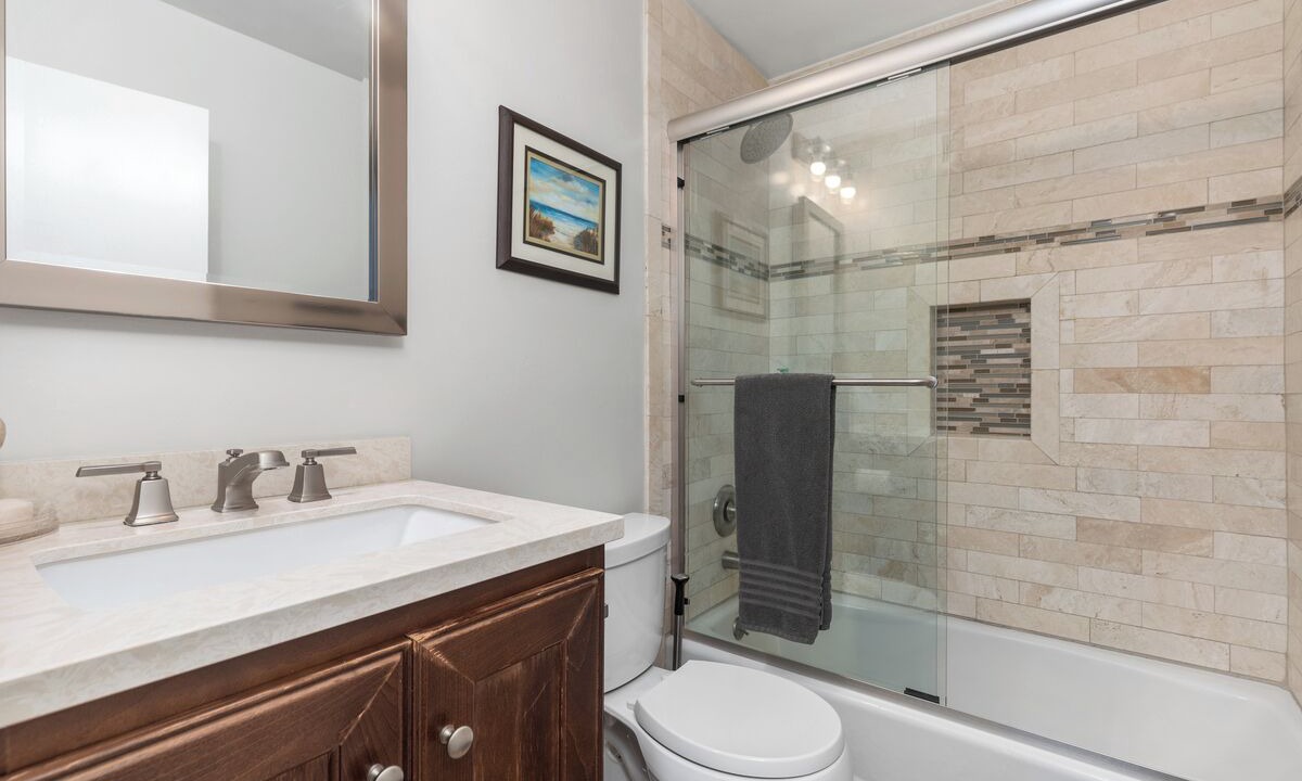 Photo of Bathroom in Lantern District