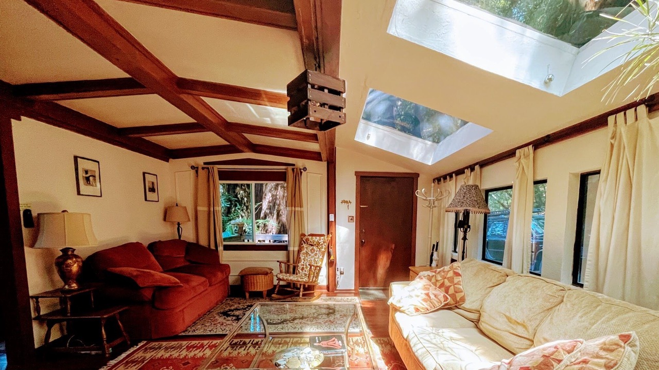 Photo of Livingroom in Fairfax