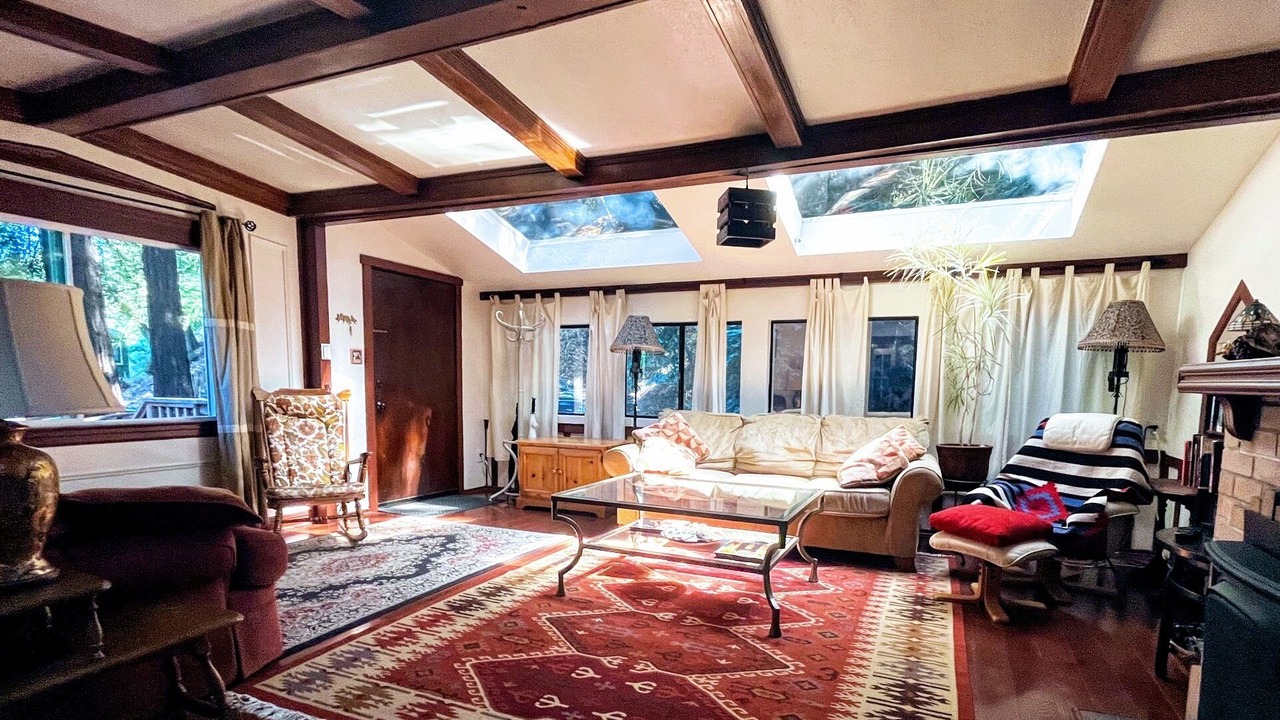 Photo of Livingroom in Fairfax