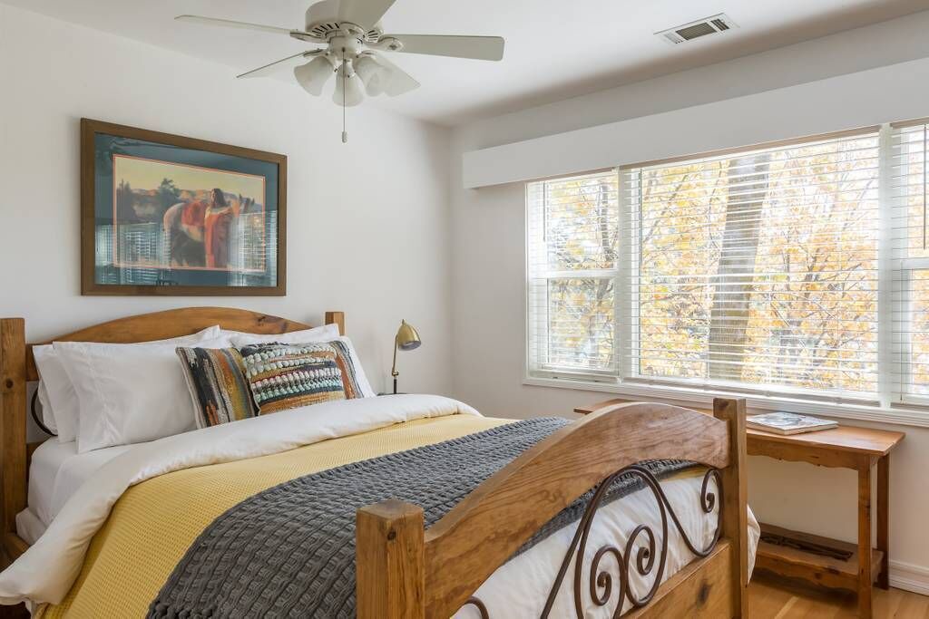 Photo of Bedroom in Lake Arrowhead