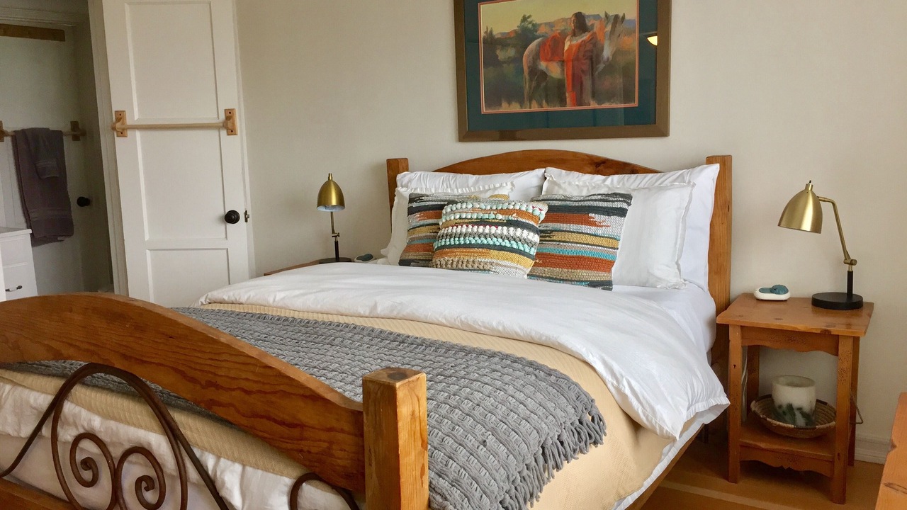 Photo of Bedroom in Lake Arrowhead