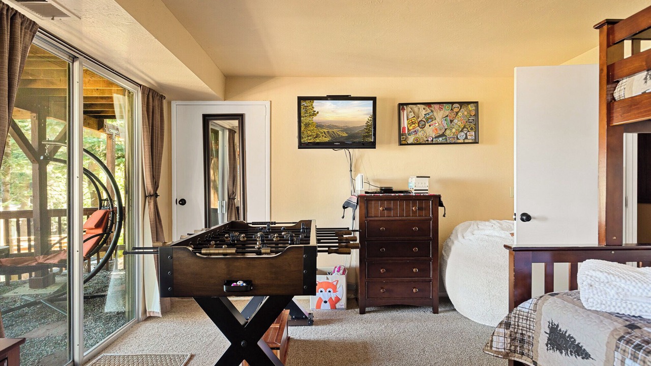 Photo of Bedroom in Arrowhead Villas