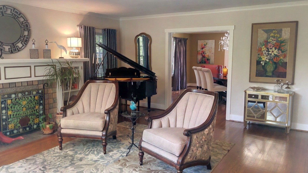 Photo of Livingroom in Pasadena
