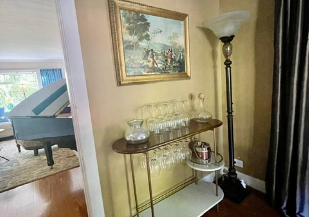 Photo of Bedroom in Pasadena
