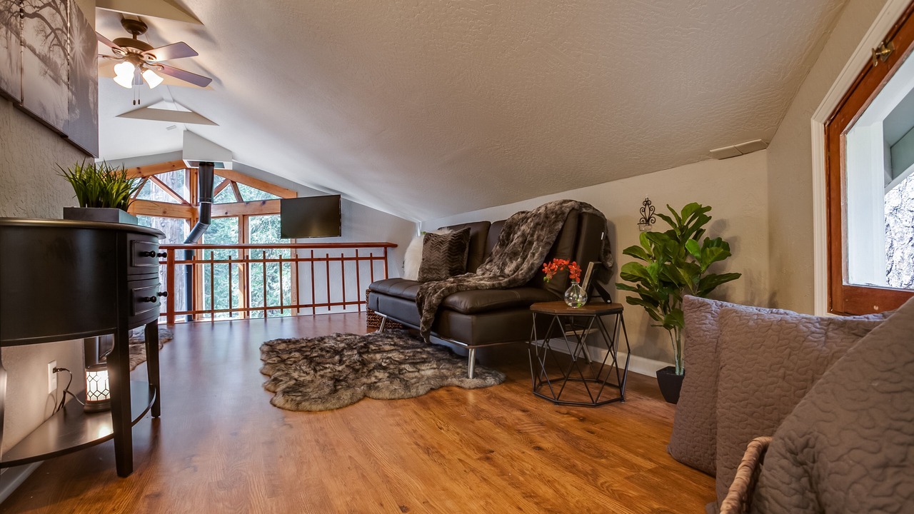 Photo of Livingroom in Mi-Wuk Village
