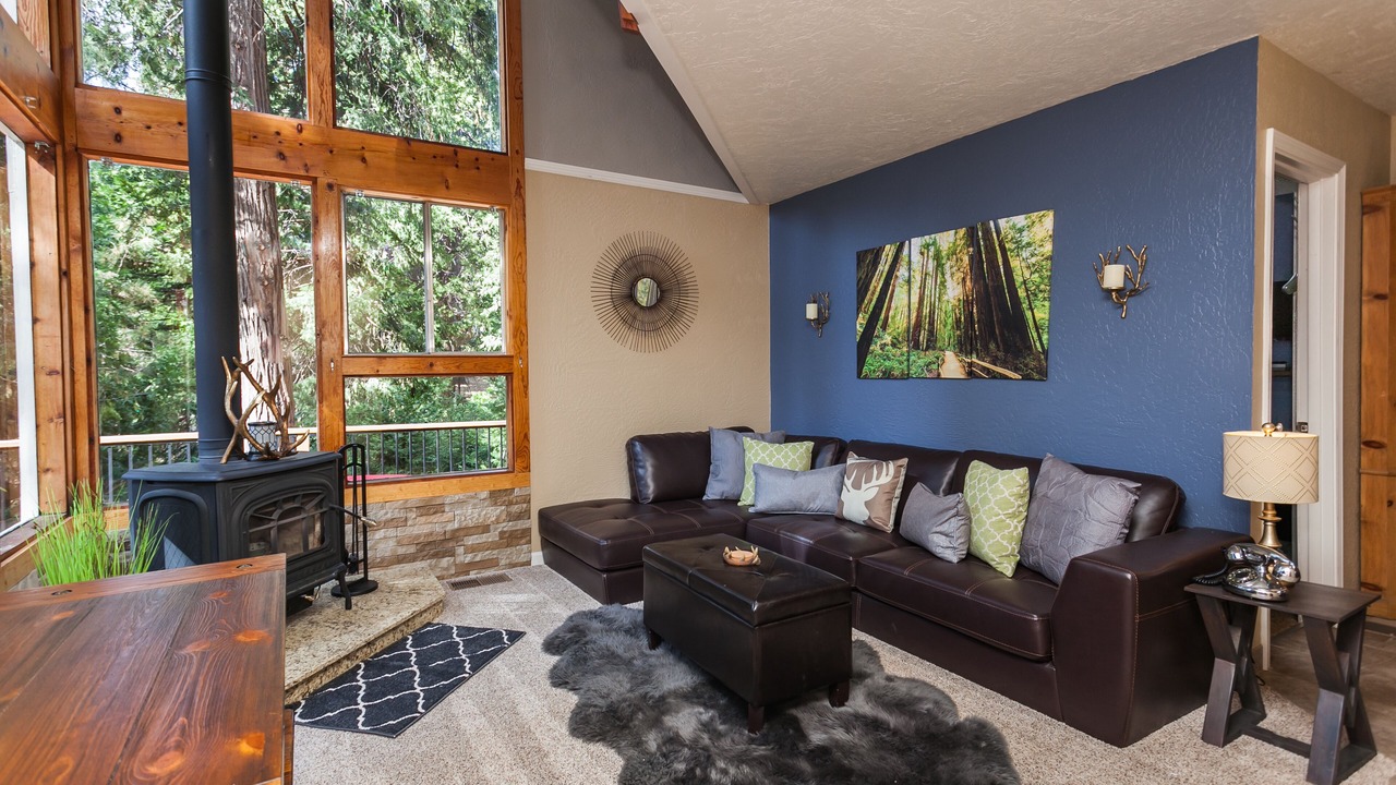 Photo of Livingroom in Mi-Wuk Village
