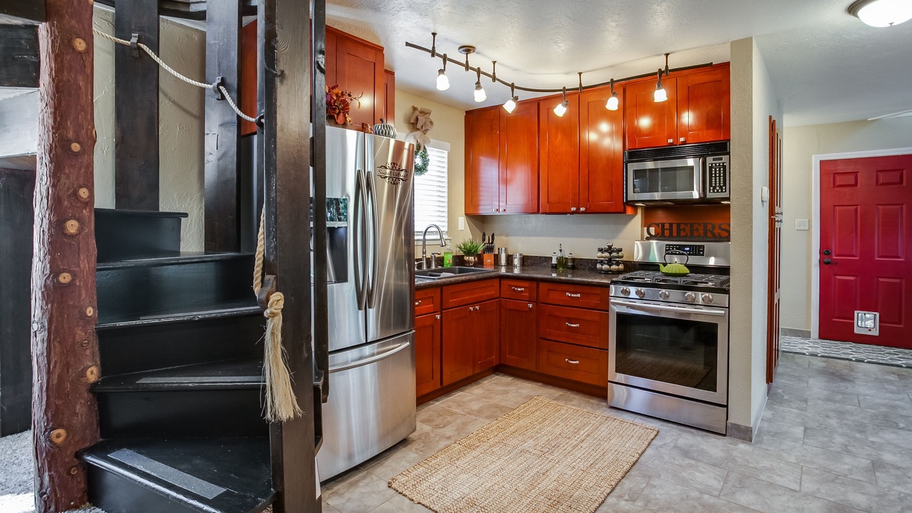 Photo of Kitchen in Mi-Wuk Village
