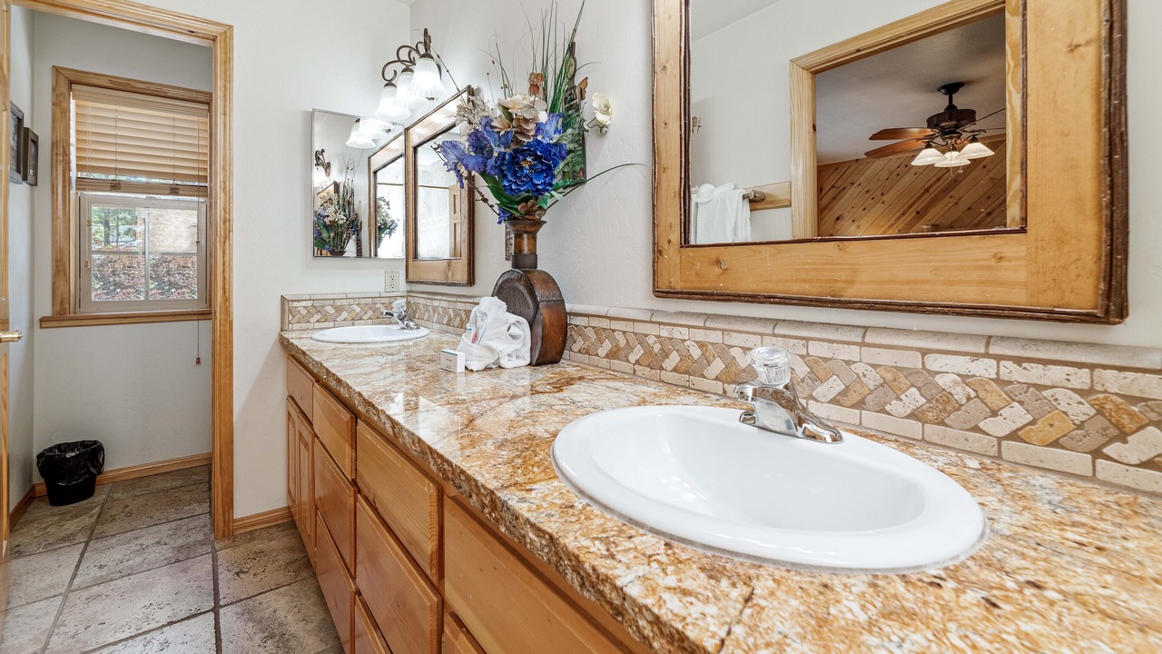 Photo of Bathroom in Fox Farm