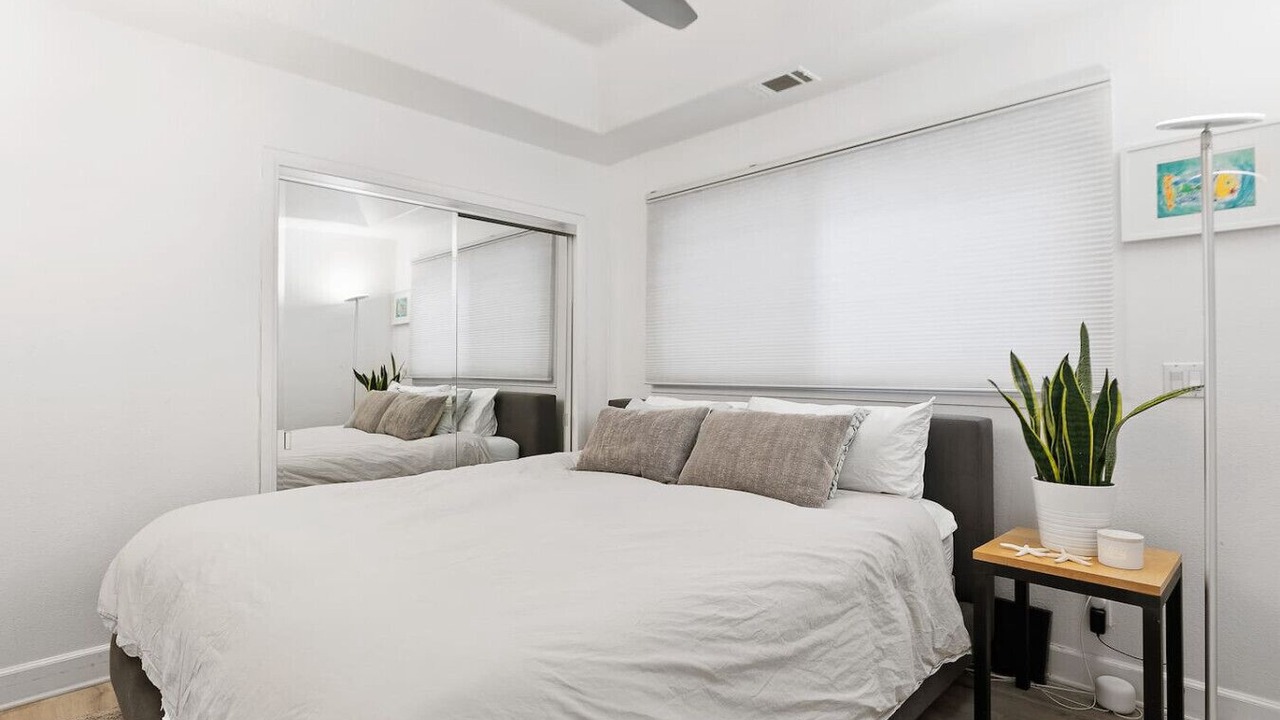 Photo of Bedroom in Balboa Island