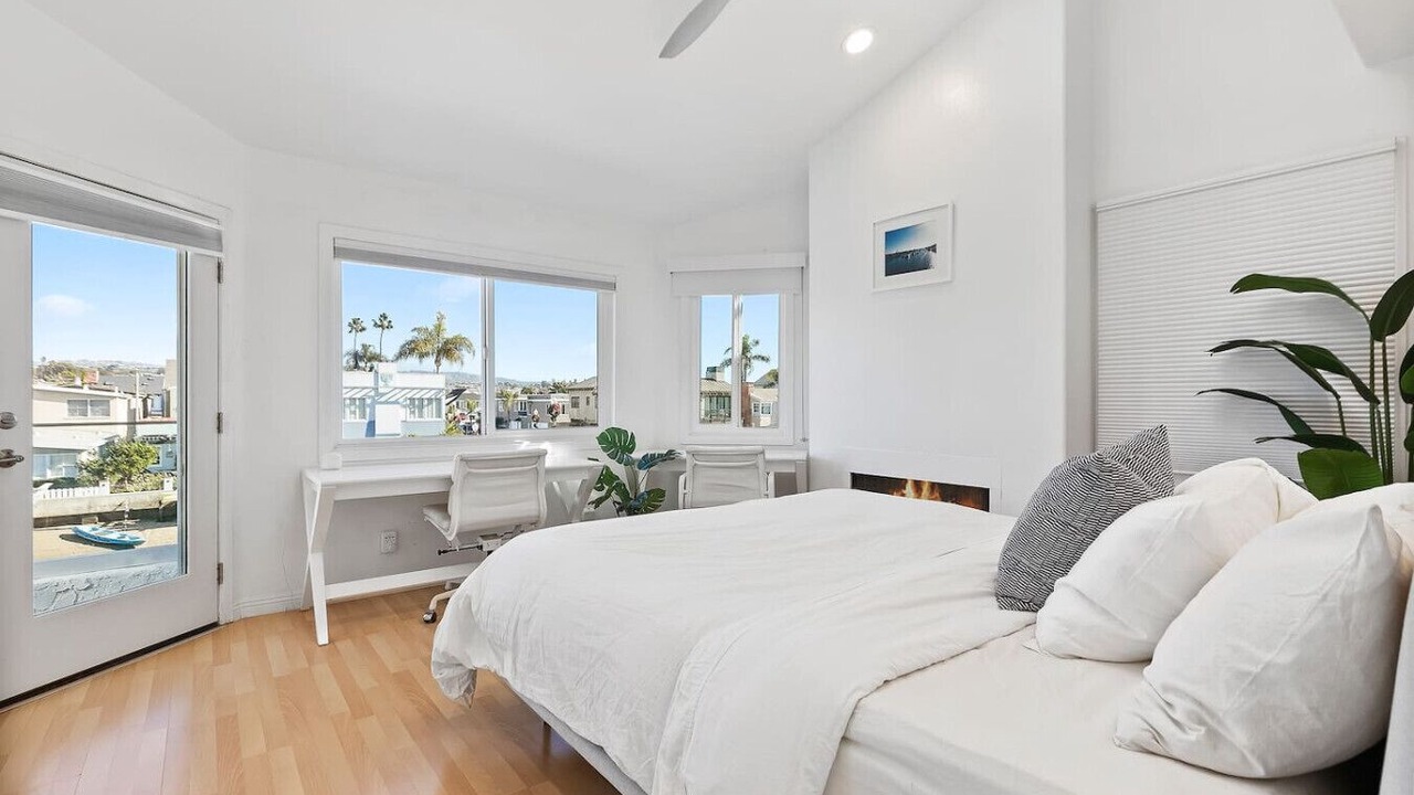 Photo of Bedroom in Balboa Island
