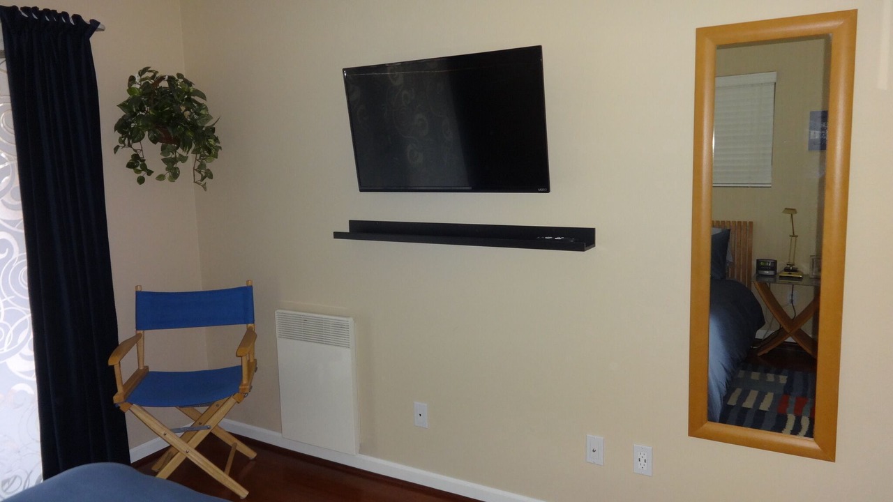 Photo of Bedroom in Solana Beach
