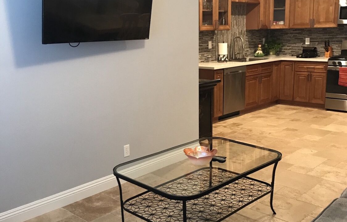 Photo of Livingroom in Downtown