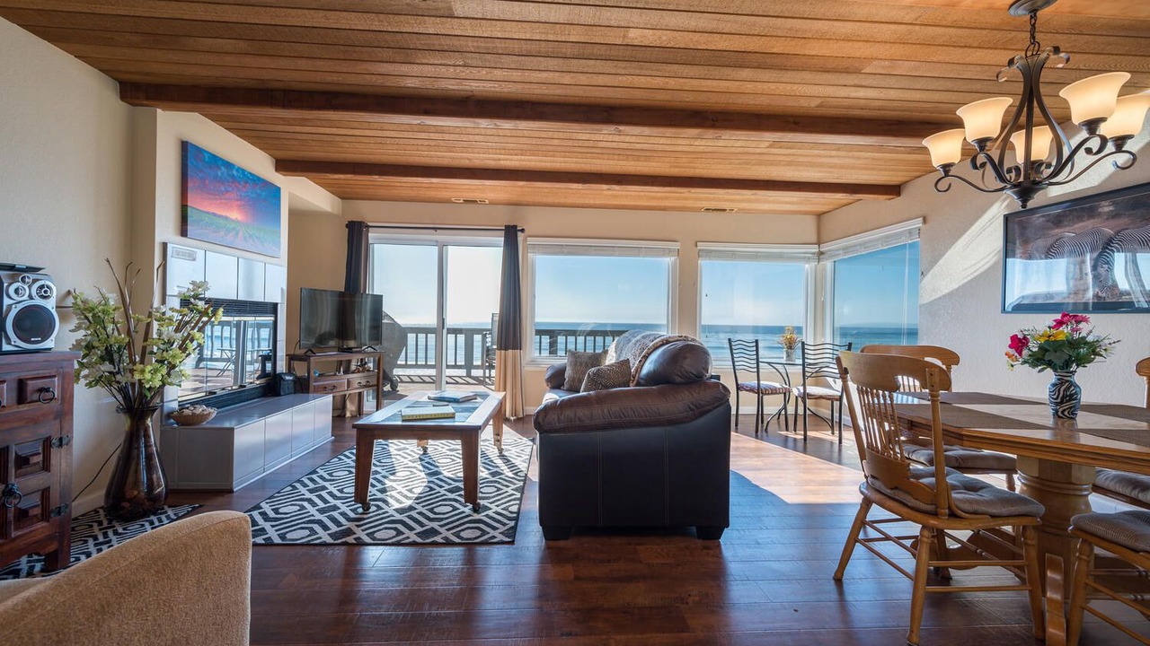 Photo of Bedroom in San Simeon