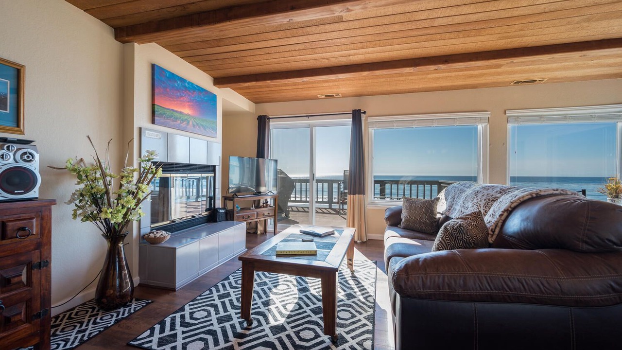 Photo of Bedroom in San Simeon
