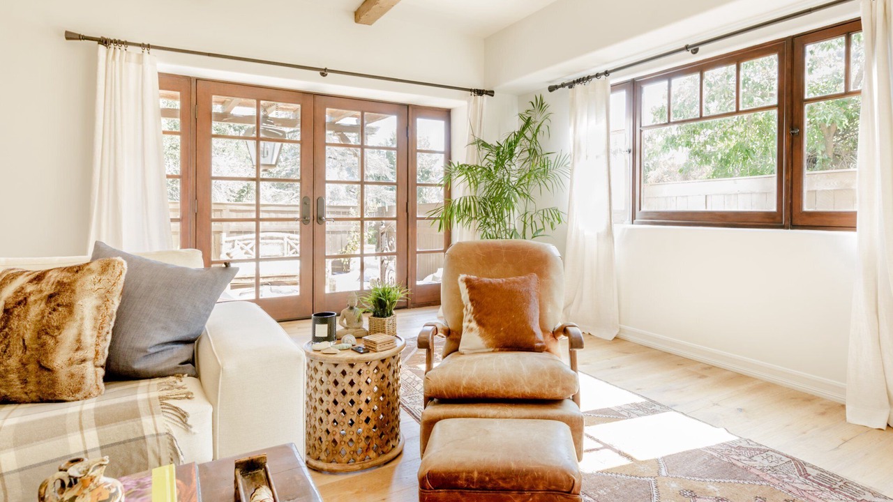 Photo of Livingroom in Hollywood