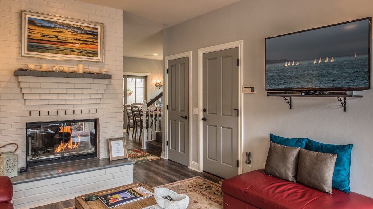 Photo of Livingroom in Pacific Grove
