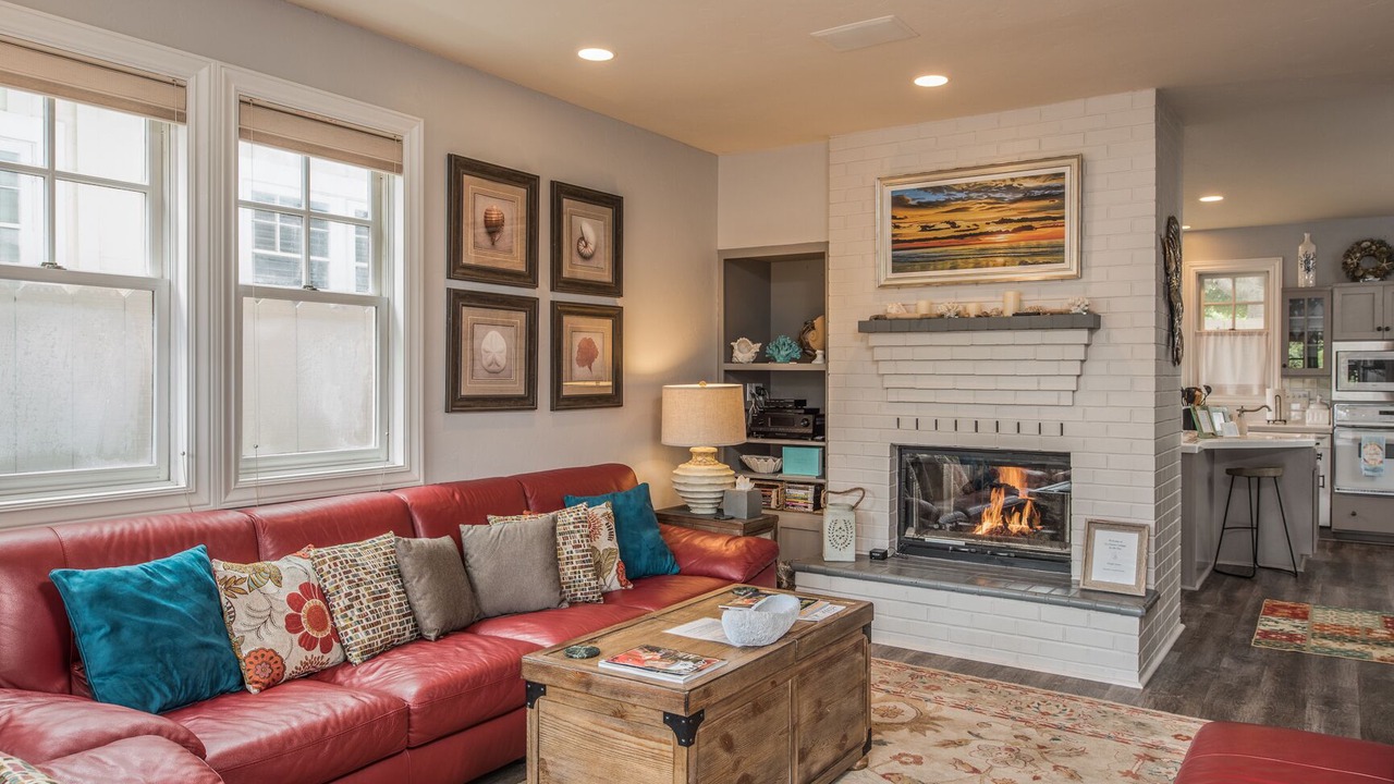Photo of Livingroom in Pacific Grove