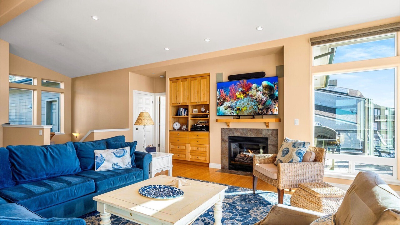 Photo of Bedroom in Dillon Beach