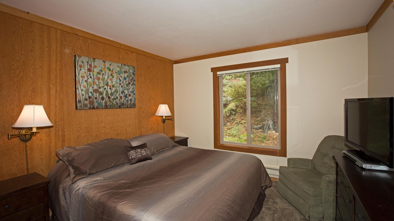 Photo of Bedroom in Olympic Valley