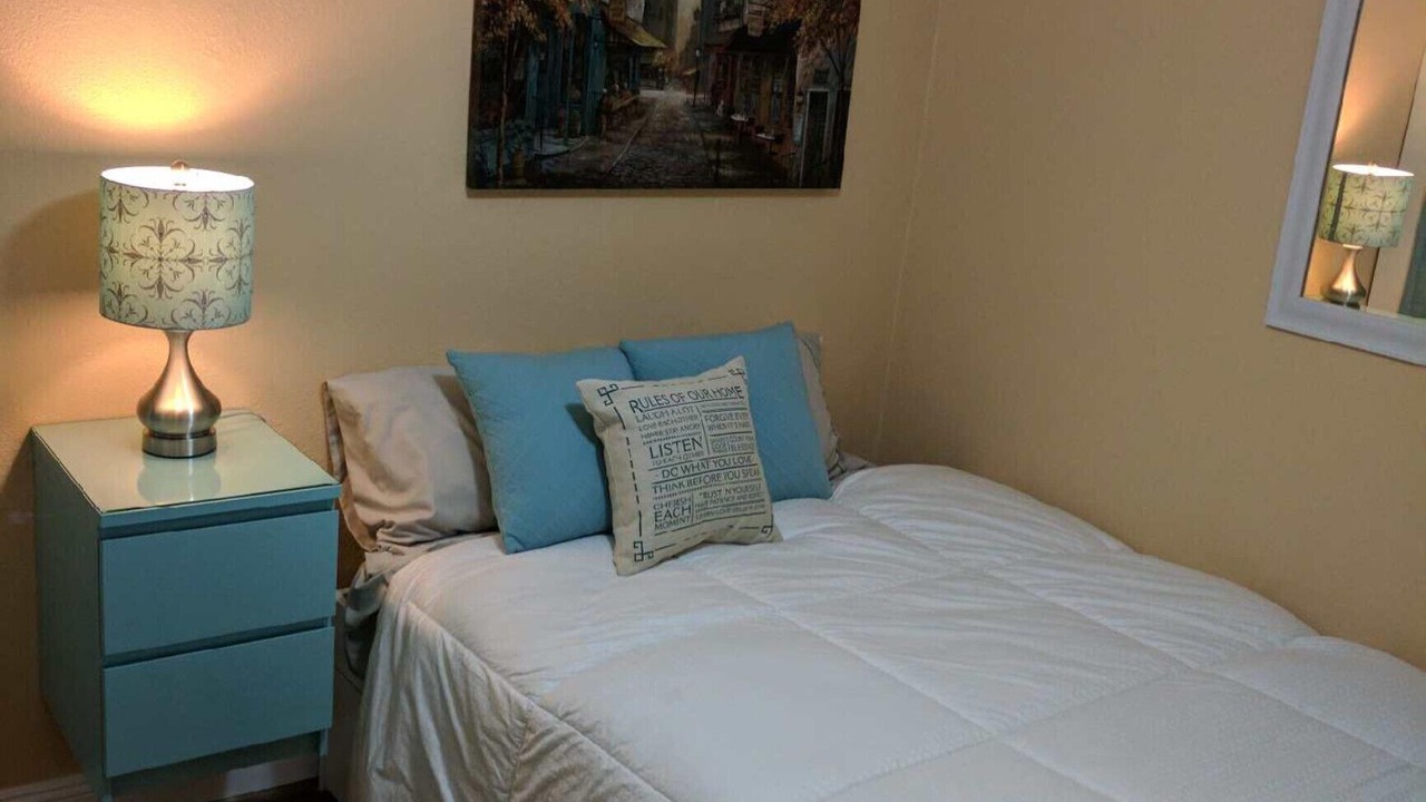 Photo of Bedroom in Downtown