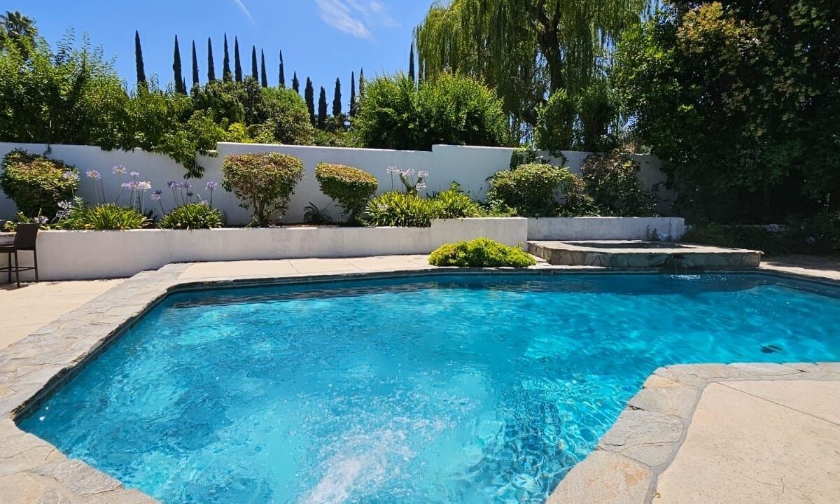 Photo of Outdoor in Woodland Hills