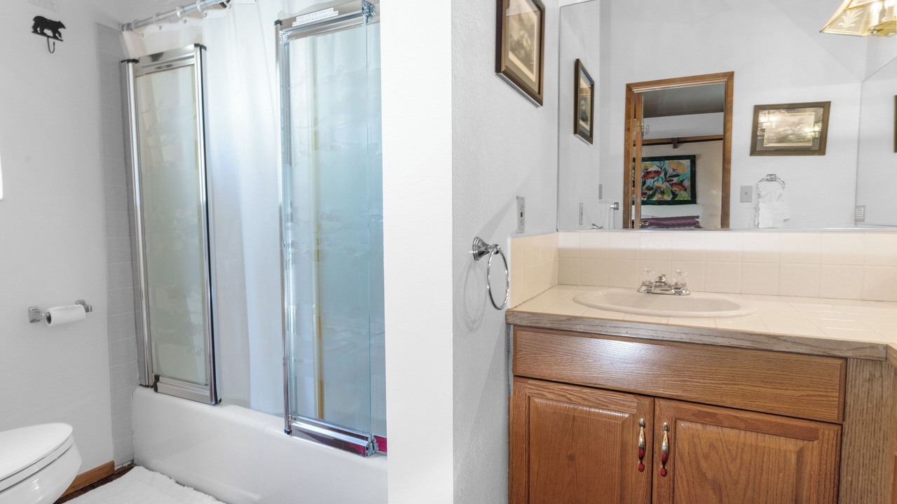 Photo of Bathroom in Fawnskin