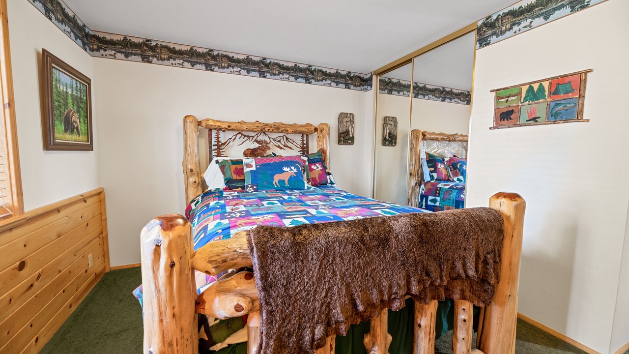 Photo of Bedroom in Upper Moonridge