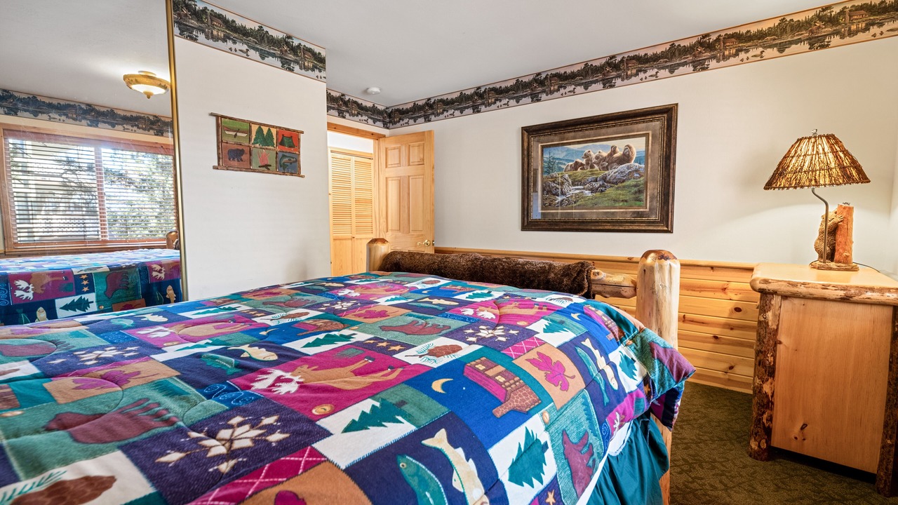Photo of Bedroom in Upper Moonridge