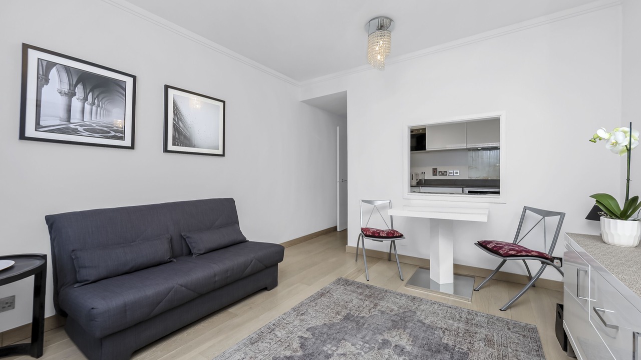 Photo of Livingroom in Abingdon